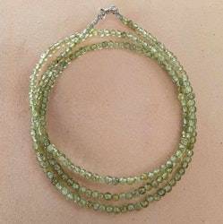 Halsband med peridoter