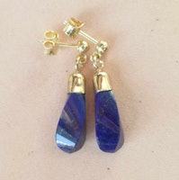 Silverörhängen med lapis lazuli