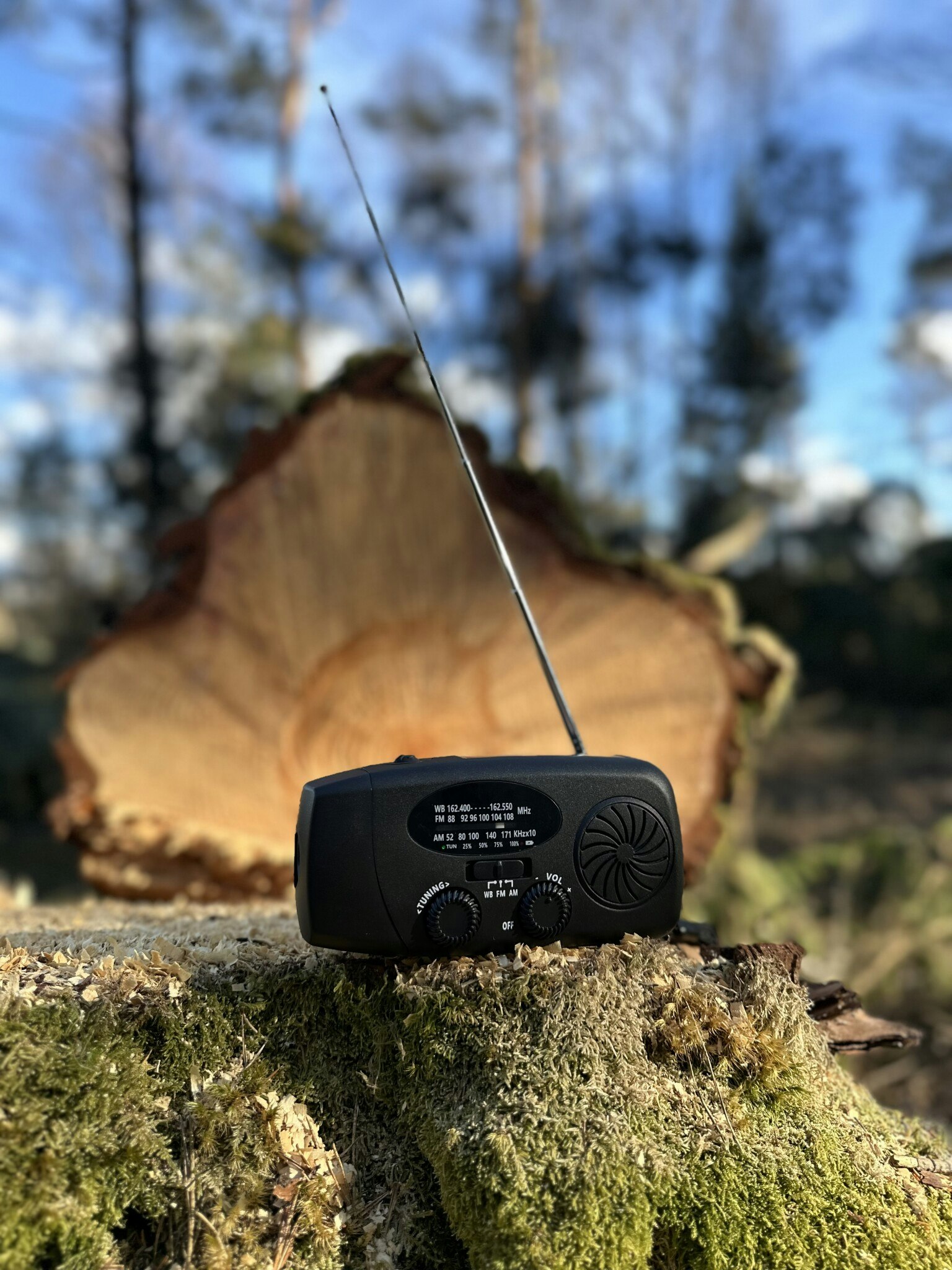 Vevradio med inbyggd powerbank