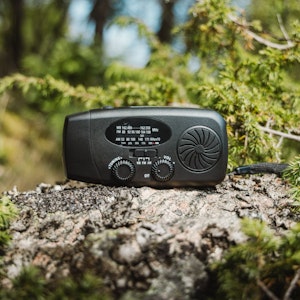Vevradio med inbyggd powerbank