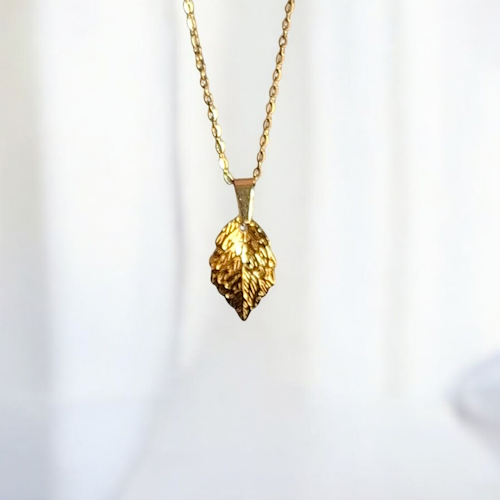 Halsband löv