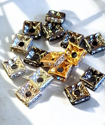 Strass 4-kant mix 30st