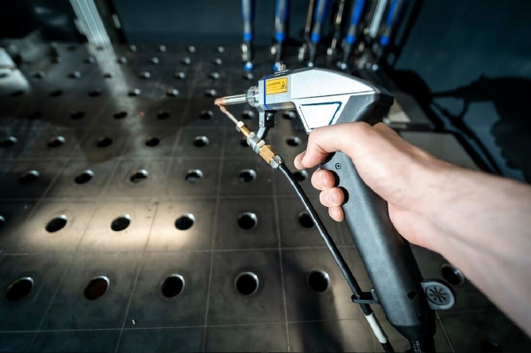 Kompl.lasersvetsbås bas 3x2m inkl. maskin