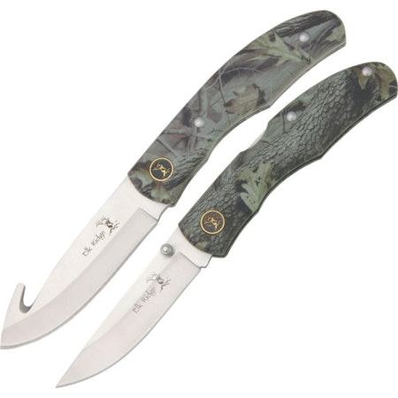 Prisvärt kniv set för jakt och jägare i kamouflage.