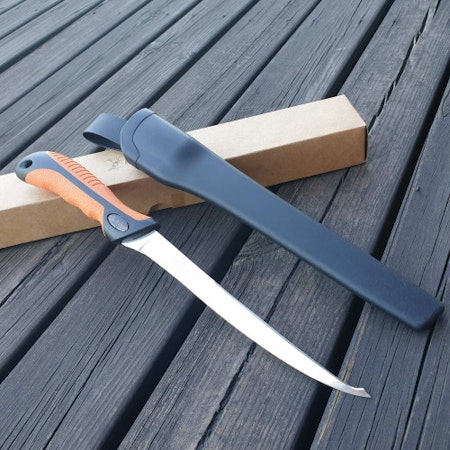 Billig fiske kniv perfekt för rens och för att filea fisk.
