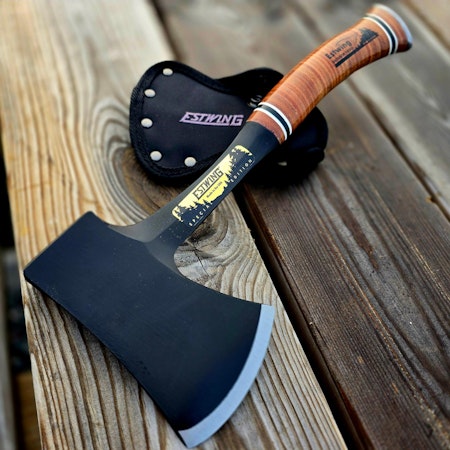 Estwing yxan för livet i vildmarken Estwing Special Edition Axe