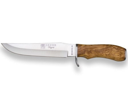 Stor jaktkniv med ett kraftfullt blad med högsta skärpa.