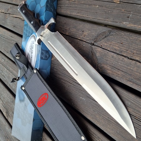 Stor vildmarks kniv