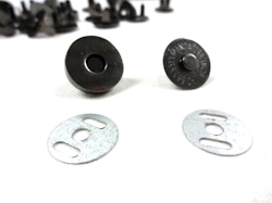 S606 Magnetlås 18 mm svart nickel (2/20/100 st)