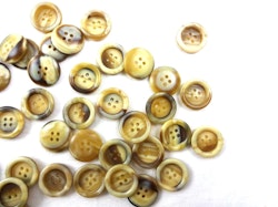 K197 Knapp 19 mm melerad beige