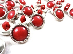 K027 Knapp 14 mm röd/silver