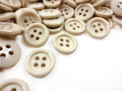 K038 Knapp 15 mm ljusbeige