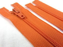 D072 Blixtlås 20 cm Opti 4 mm spiral ej delbar orange