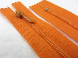 D108 Blixtlås 25 cm 4 mm spiral ej delbar orange