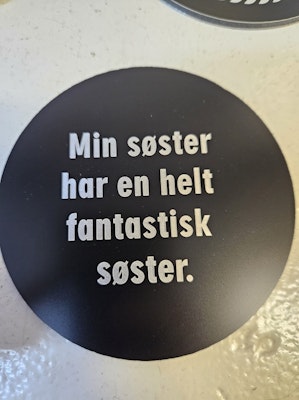 Koppunderlag\Bordbrikke med valgfri tekst
