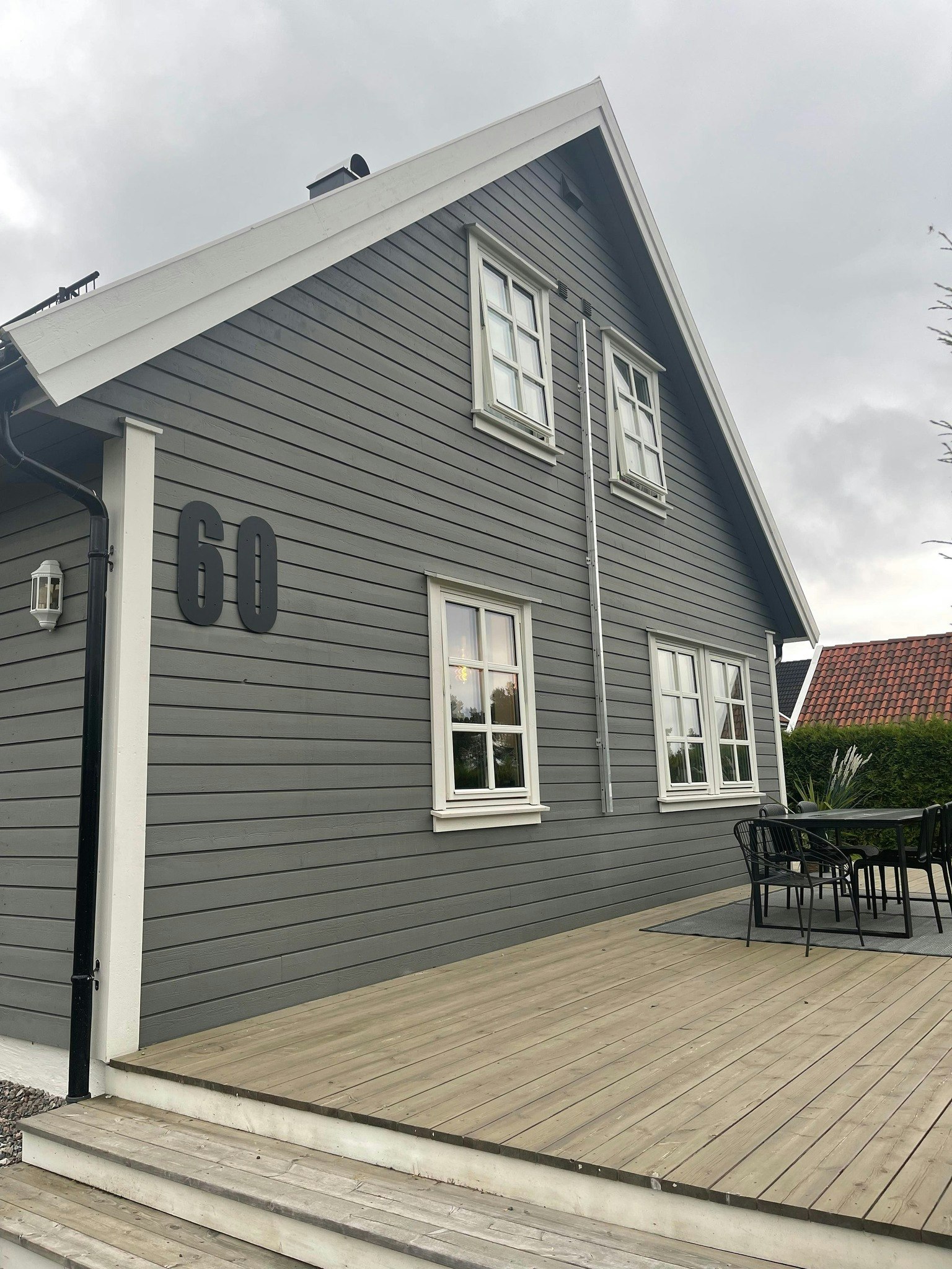 Hustall matt sort med eller uten adresse