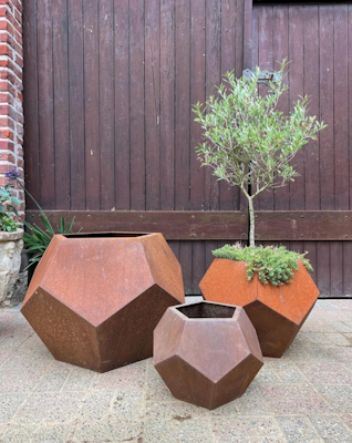 plantekrukke i corten stål