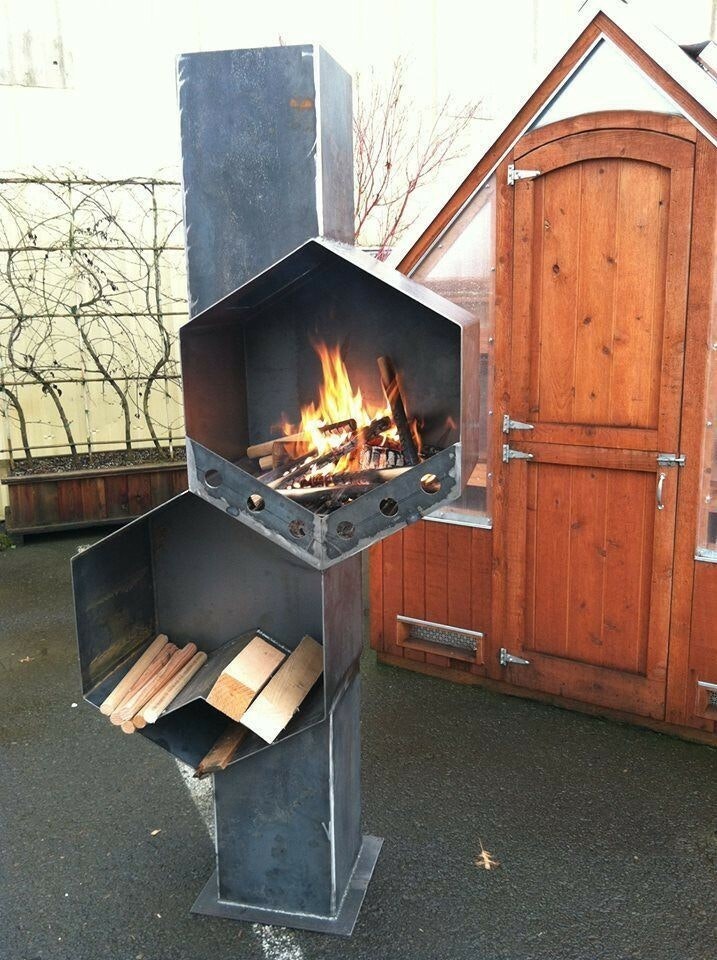 Utepeis i corten høy