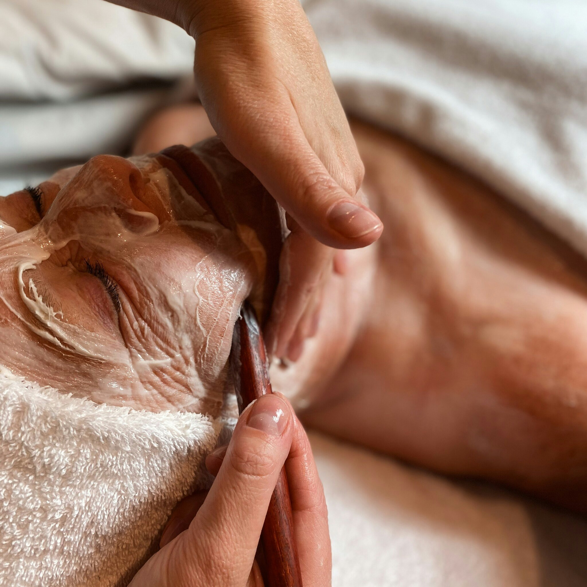 Ansiktsbehandling Retinol A4 60 min