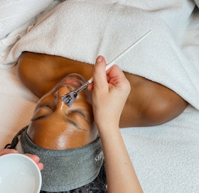 Ansiktsbehandling Retinol peel 45 min