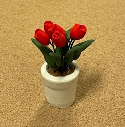Tulpaner i vit kruka, röd