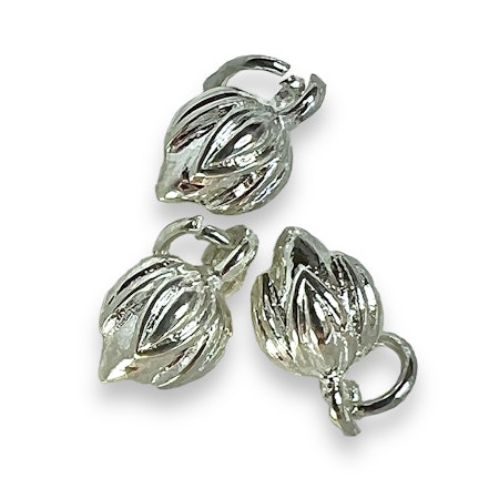 Lotus charm