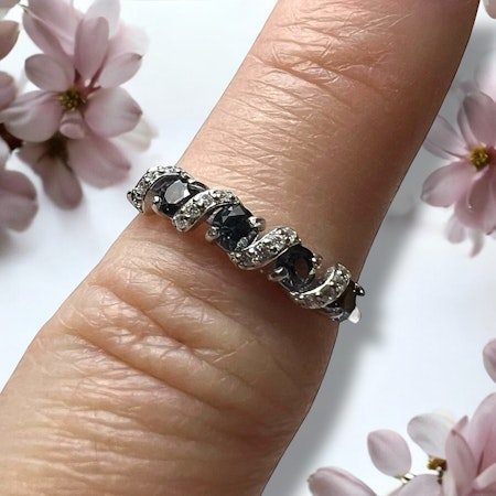 S925 Sølvring med Spinell