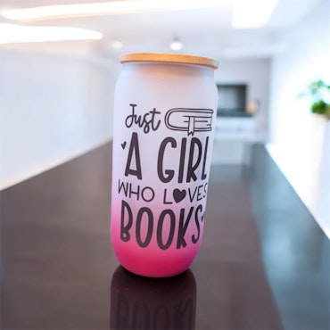 Frostat Glas - Just a girl who loves books