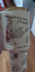 Tumbler - Reading is my therapy OUTLET