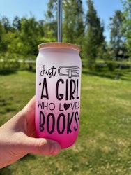 Frostat Glas - Just a girl who loves books