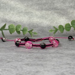 Rosa/Svart makraméarmband med pärlor