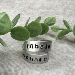Inhale/Exhale - Handstansad Aluminiumring