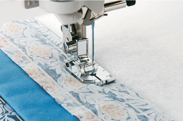 1/4 inch quiltfot - F001N