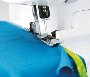Passpoalfot till overlock - Pipingfoot till Brother overlock