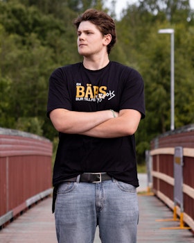 T-shirt B.Roots - En bärs blir till fem (svart)