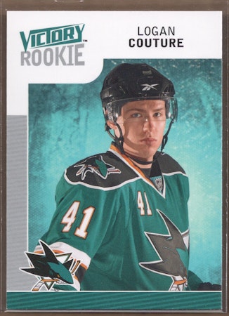 2009-10 Upper Deck Victory #329 Logan Couture RC (12-X298-SHARKS) (2)