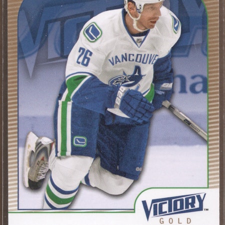 2009-10 Upper Deck Victory Gold #298 Mikael Samuelsson (15-93x6-CANUCKS)