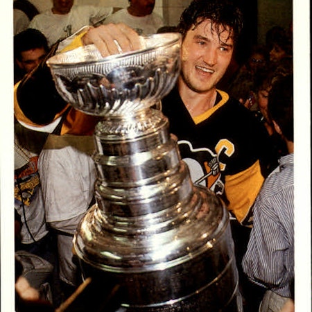 1991-92 Upper Deck #156 Mario Lemieux (10-305x4-PENGUINS) (8)