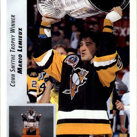 1992-93 Upper Deck #436 Mario Lemieux AW (10-306x3-PENGUINS)