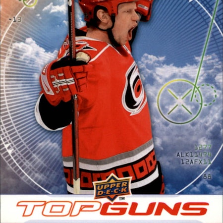 2009-10 Upper Deck Top Guns #TG4 Eric Staal (10-369x5-HURRICANES) (4)