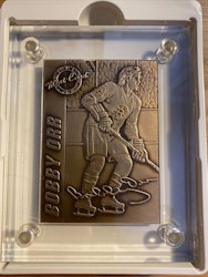 Bobby Orr Limited Edition Bronze Highland Mint #1093/5000