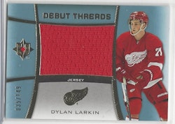 2015-16 Ultimate Collection Debut Threads #DTDL Dylan Larkin (150-X114-RED WINGS)