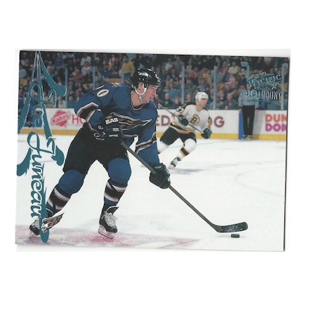 1997-98 Paramount Ice Blue #195 Joe Juneau (25-177x7-CAPITALS)