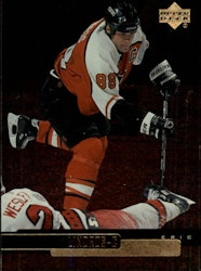 1999-00 Upper Deck Gold Reserve #94 Eric Lindros (10-X57-FLYERS)