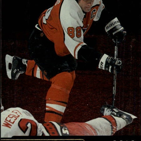 1999-00 Upper Deck Gold Reserve #94 Eric Lindros (10-X57-FLYERS)