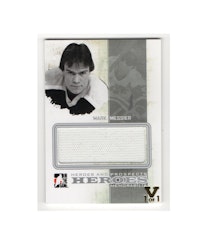 2010-11 ITG Heroes and Prospects Heroes Game Used Jerseys Silver #HM06 Mark Messier (100-X16-CANUCKS)