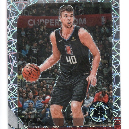 2019-20 Hoops Premium Stock Prizms Silver Laser #85 Ivica Zubac (15-X326-NBACLIPPERS)