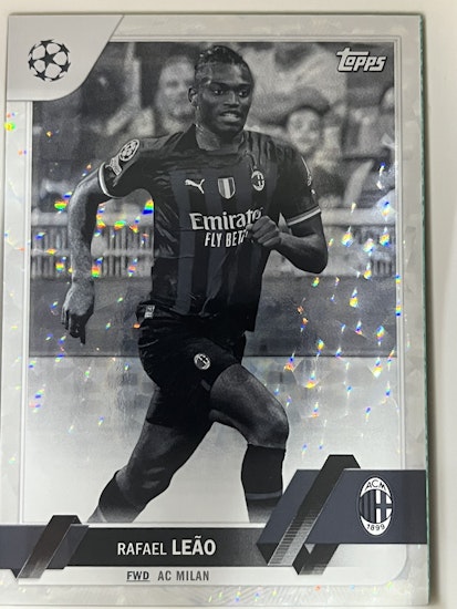2022-23 Topps UEFA Club Competitions Black and White Icy #146 Rafael Leao (40-II9-SOCCERMILAN)