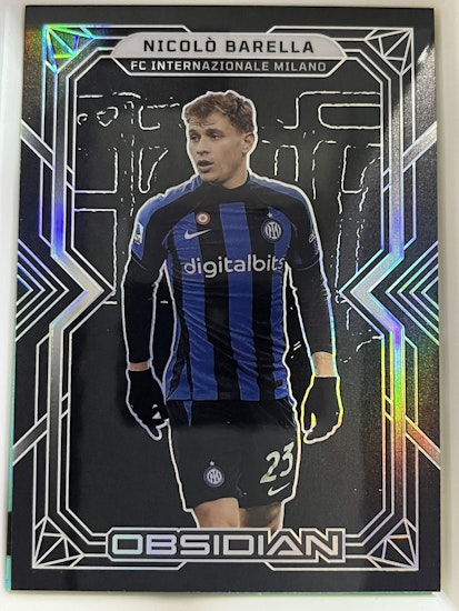 2022-23 Panini Obsidian #137 Nicolo Barella (30-II15-SOCCERINTER)