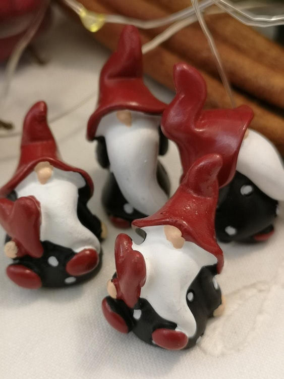 Tomte med vinröd luva, 2-pack